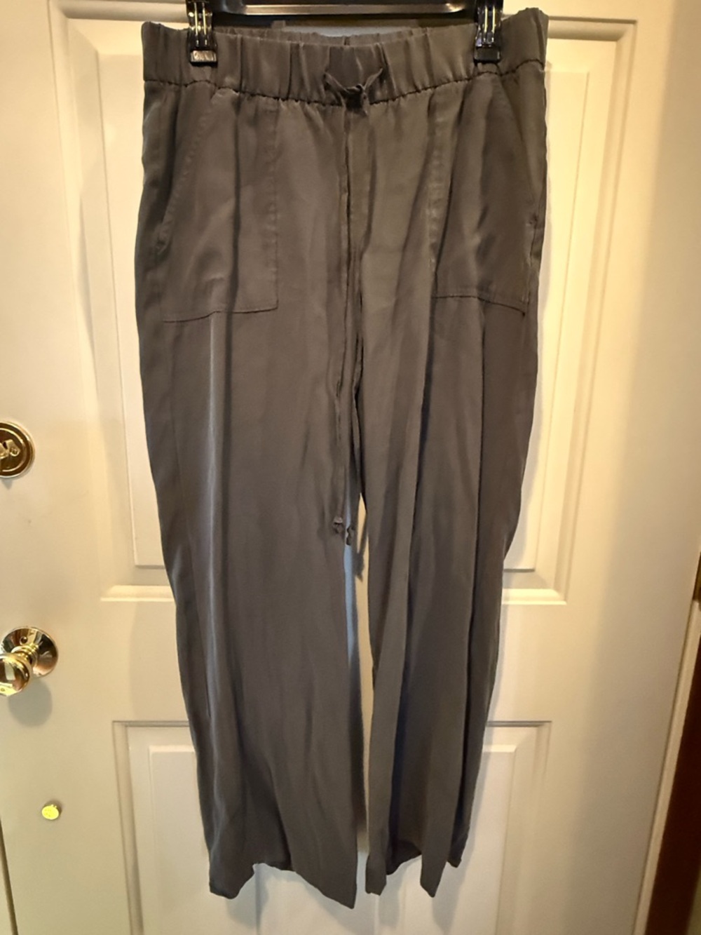 Ingrid & Isabel Slate Gray Drawstring Joggers